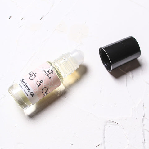 PEARLS & GIRLS Roll on Perfume Oil - Fortune Cookie Soap