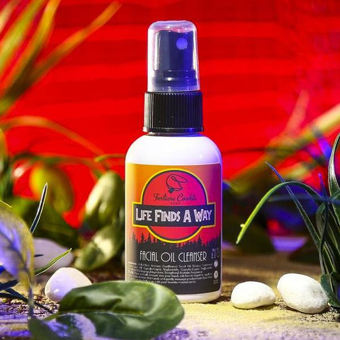 LIFE FINDS A WAY Facial Oil Cleanser