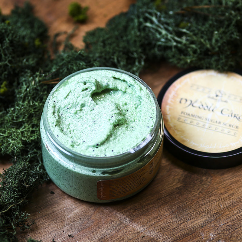 MIDDLE EARTH Foaming Sugar Scrub