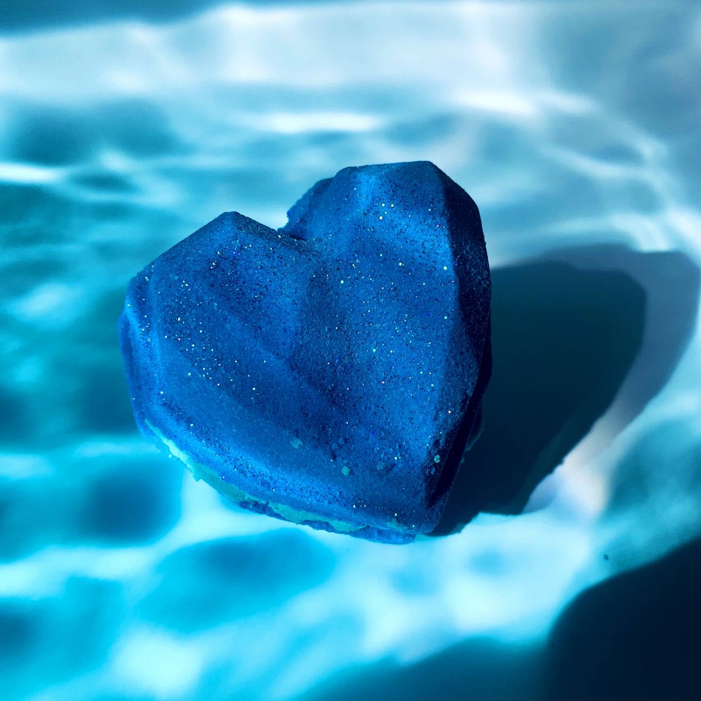 HEART OF THE OCEAN Bath Bomb