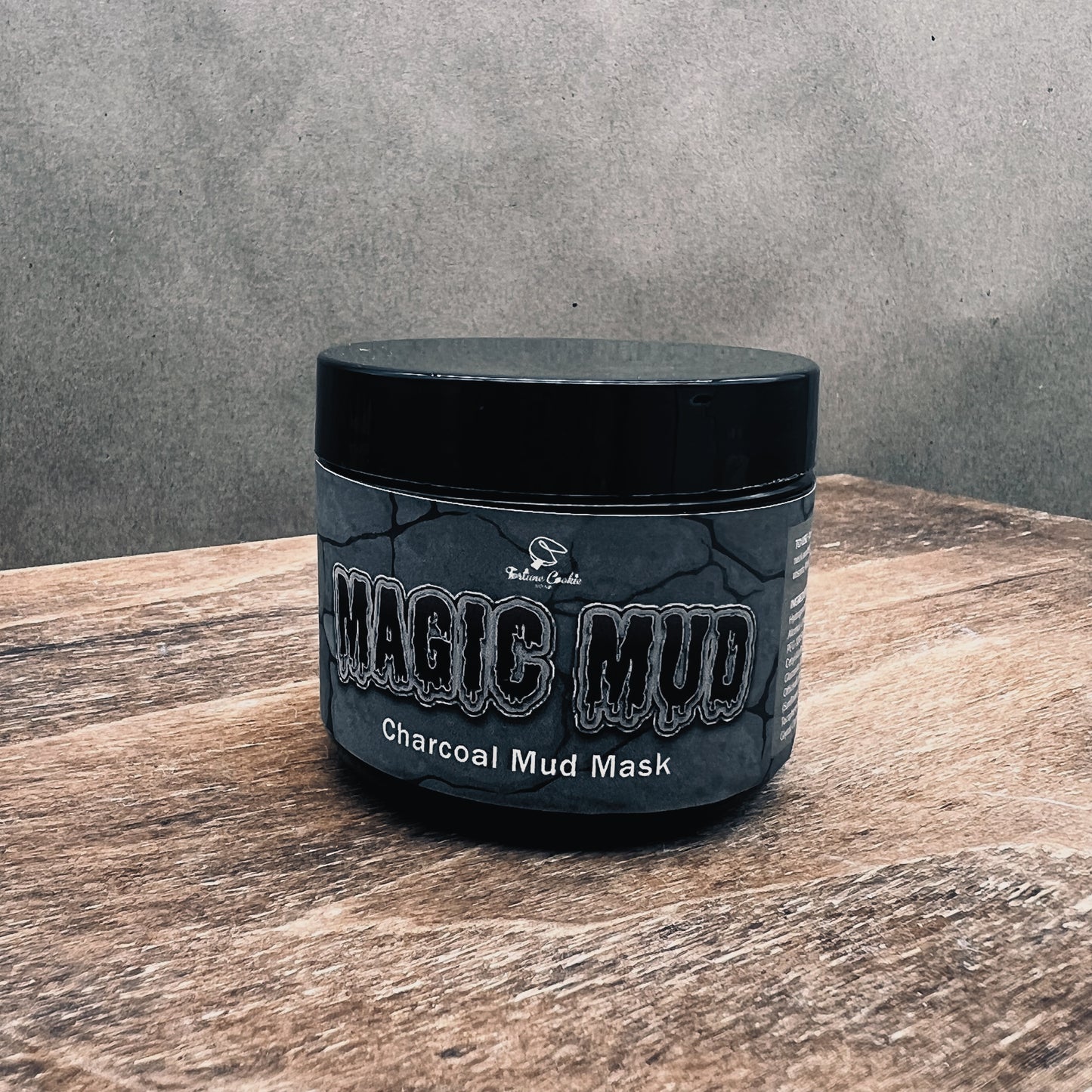 MAGIC MUD Charcoal Mud Mask