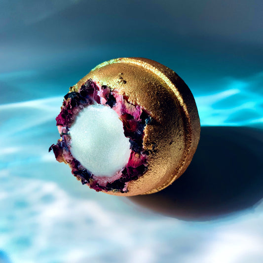 DRAW ME LIKE ONE OF YOUR FRENCH GIRLS Shimmer Bath Bomb