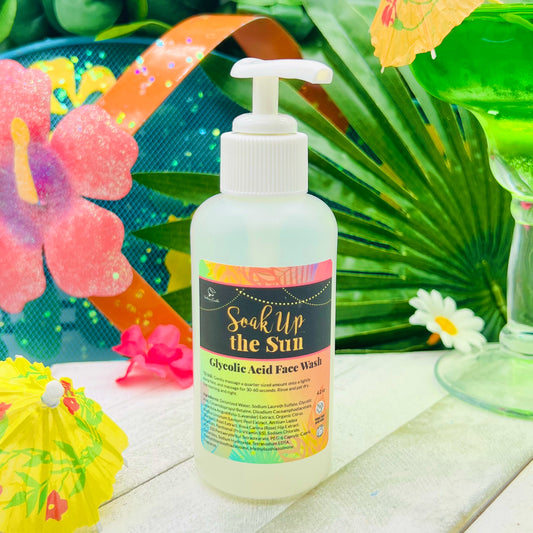 SOAK UP THE SUN Glycolic Acid Face Wash